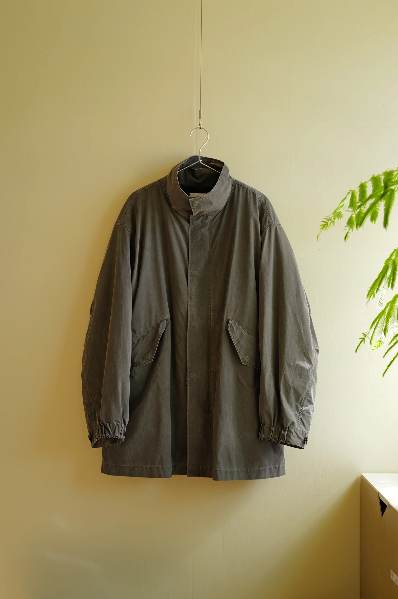 ATON PIGMENT AIR WEATHER SHORT MODS COAT