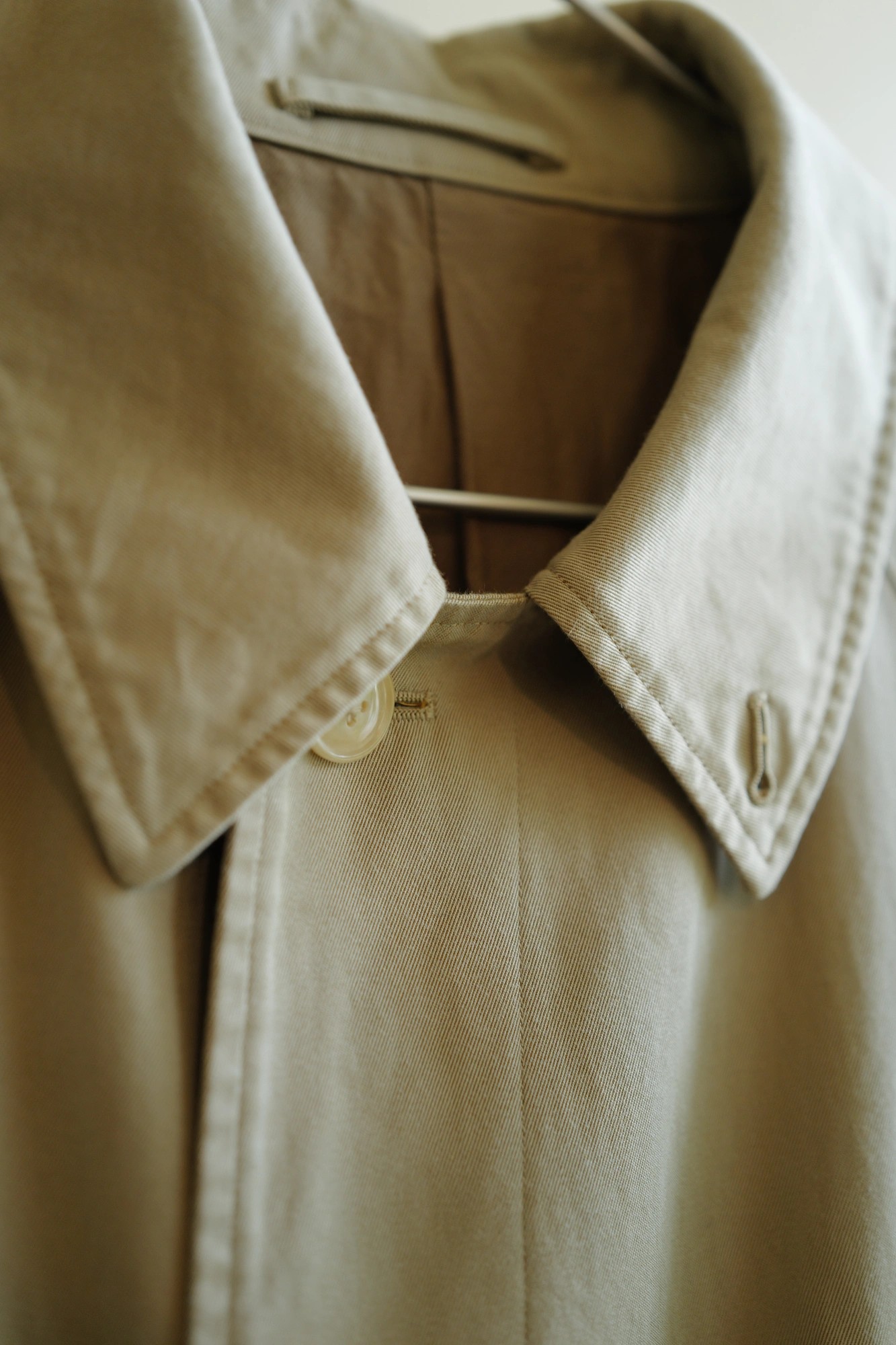 COMOLI Cotton Gabardine Bal Collar Coat — 5
