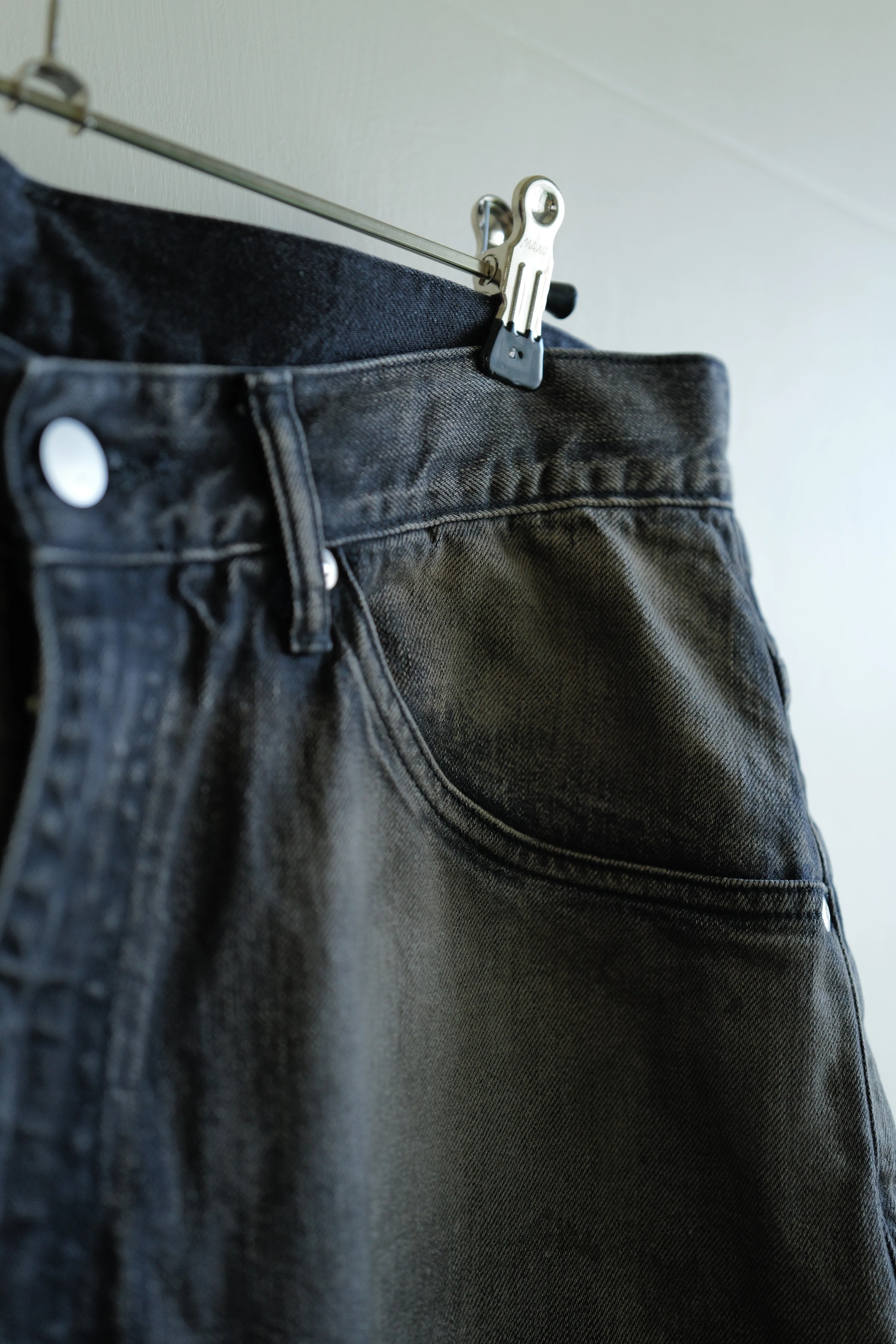 Ancellm Aging Wide 5P Denim Pants — 2