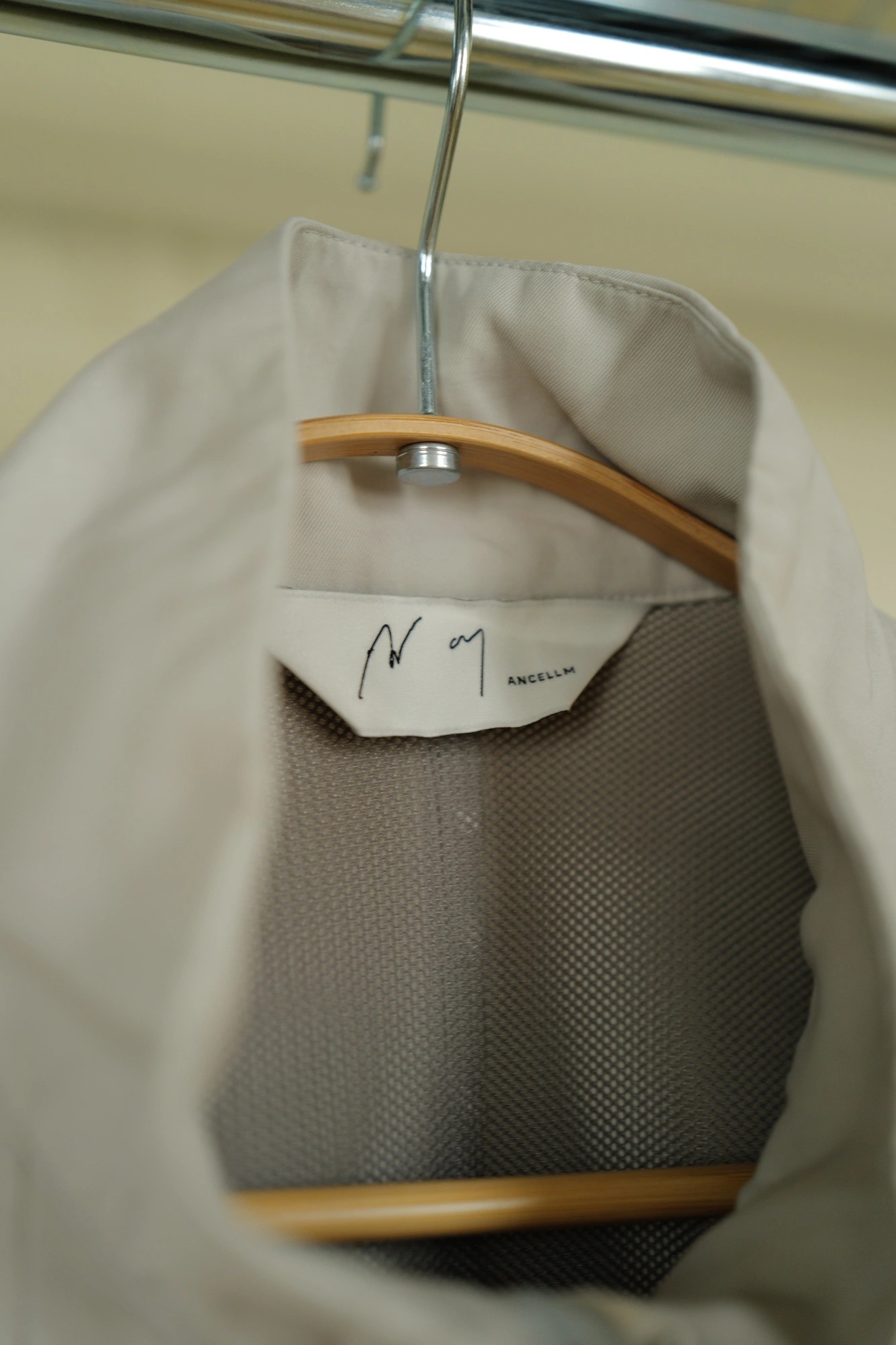 ANCELLM TUCK KIMONO BLOUSON — 2