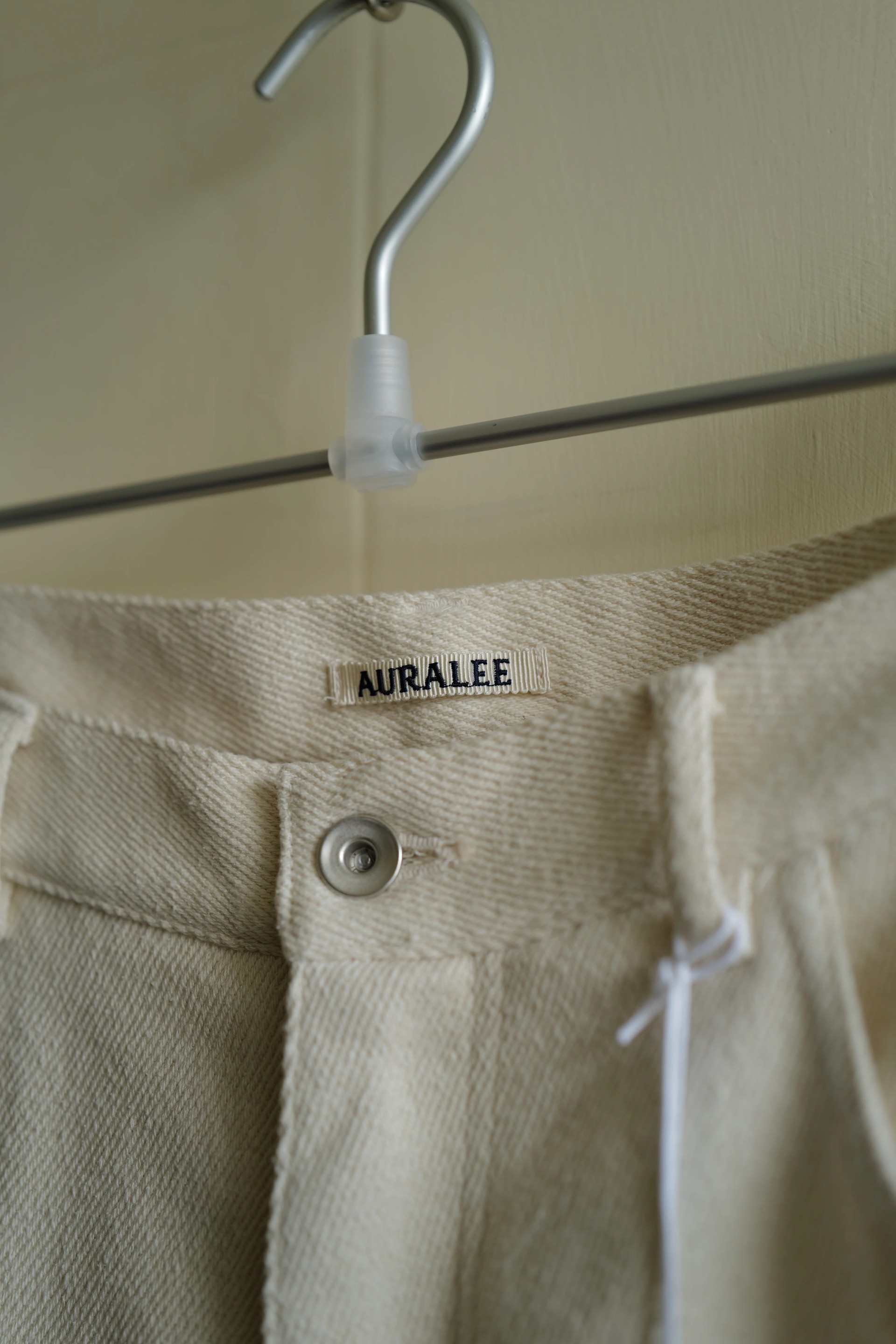 AURALEE Silk Nep Denim 5P Wide Pants — 3