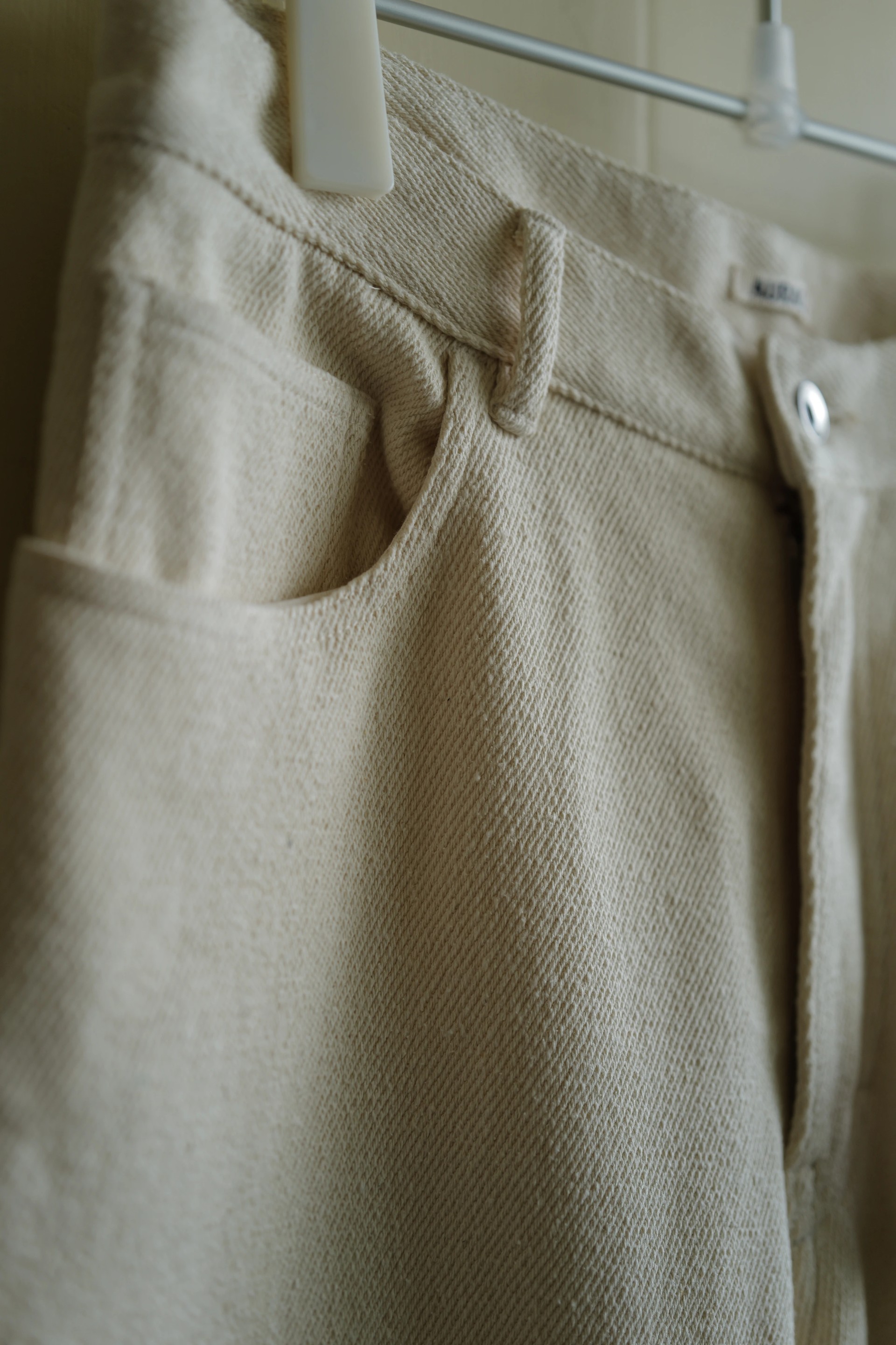 AURALEE Silk Nep Denim 5P Wide Pants — 2