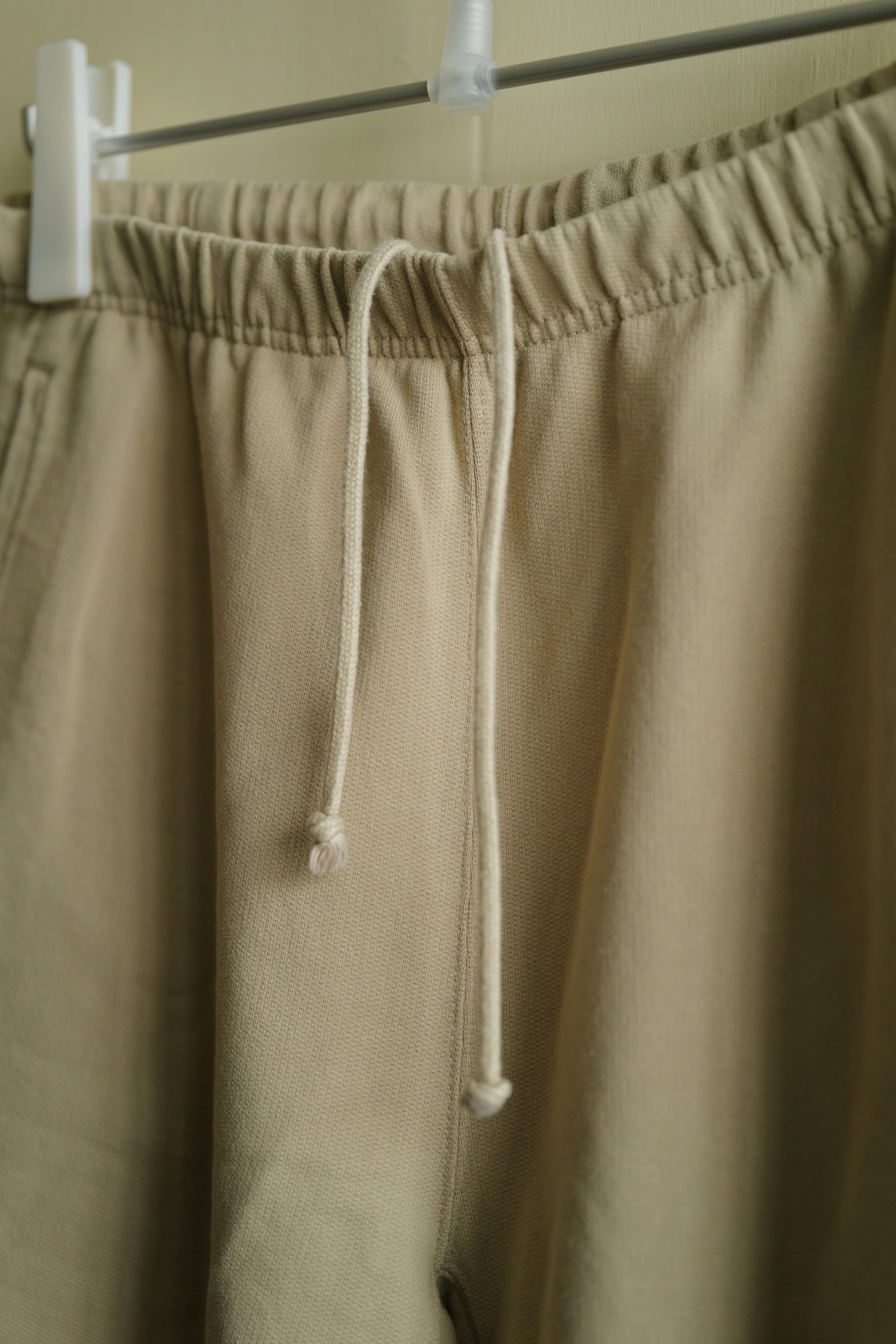 AURALEE Super Soft Sweat Pants — 3